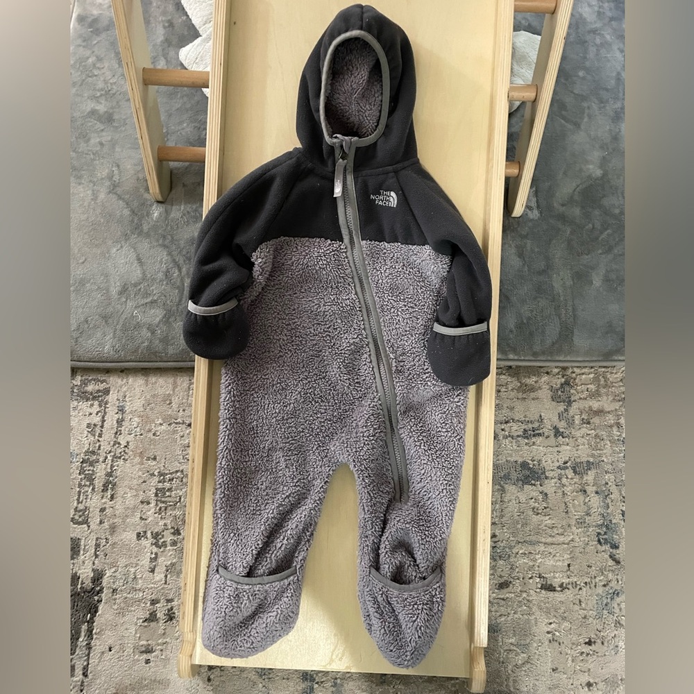 The North Face Kids Gray & Black Sherpa Fleece One-Piece Jacket